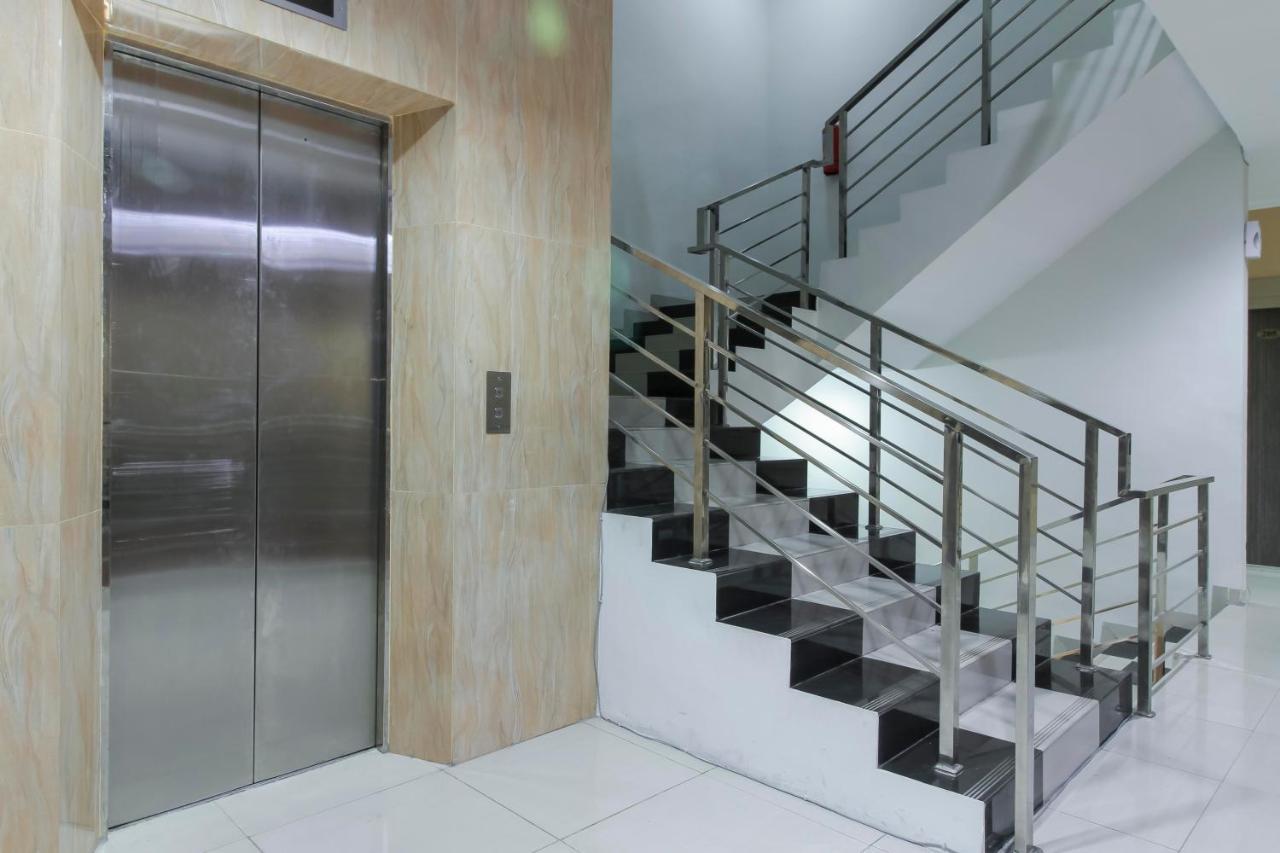 Reddoorz Plus Syariah @ Jalan Sriwijaya Medan Exterior foto